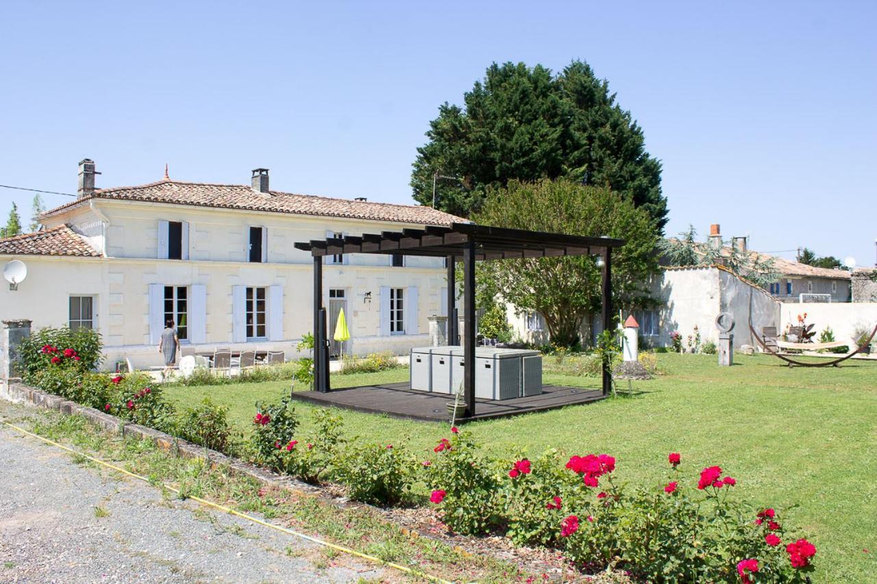 Le Charhido Panzió Saint-Fort-sur-Gironde Kültér fotó